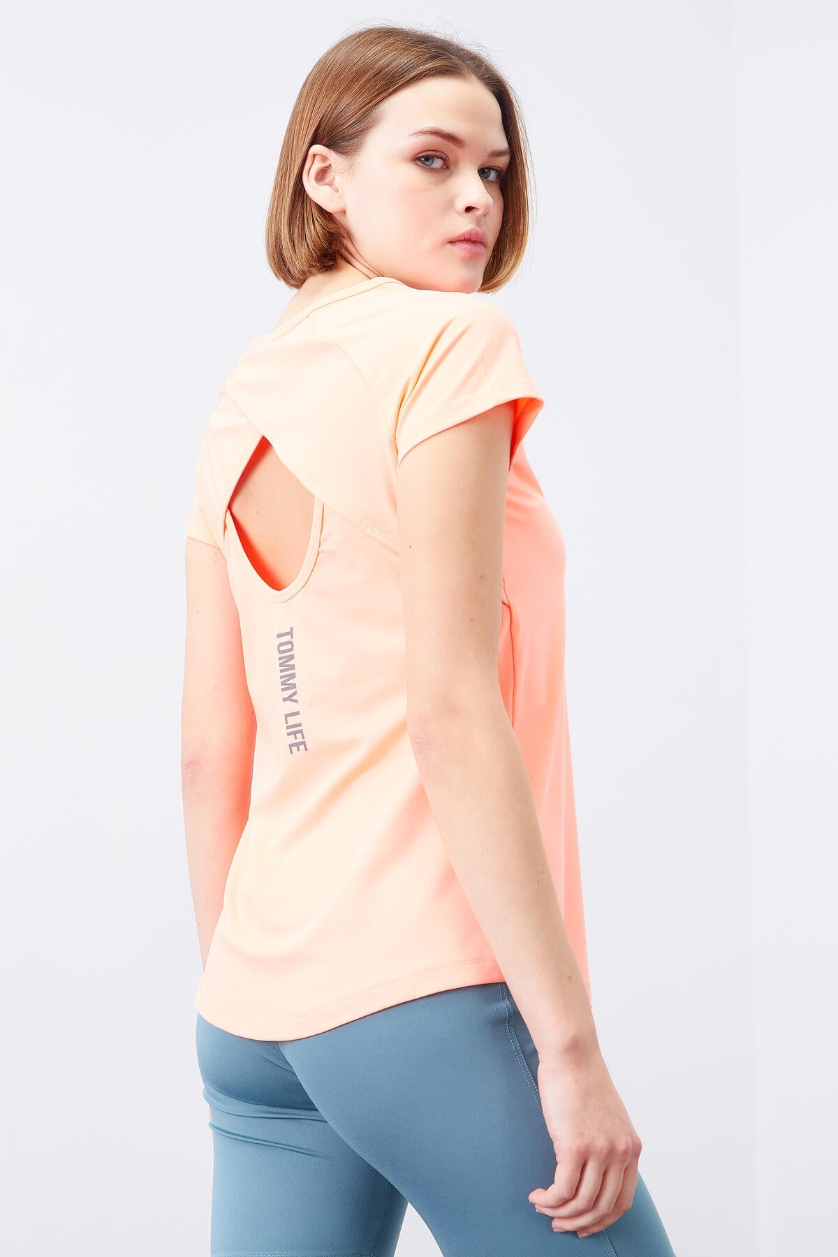 Coral Back Short Sleeve Standard Fit O Collar Women's T-Shirt - 97101
