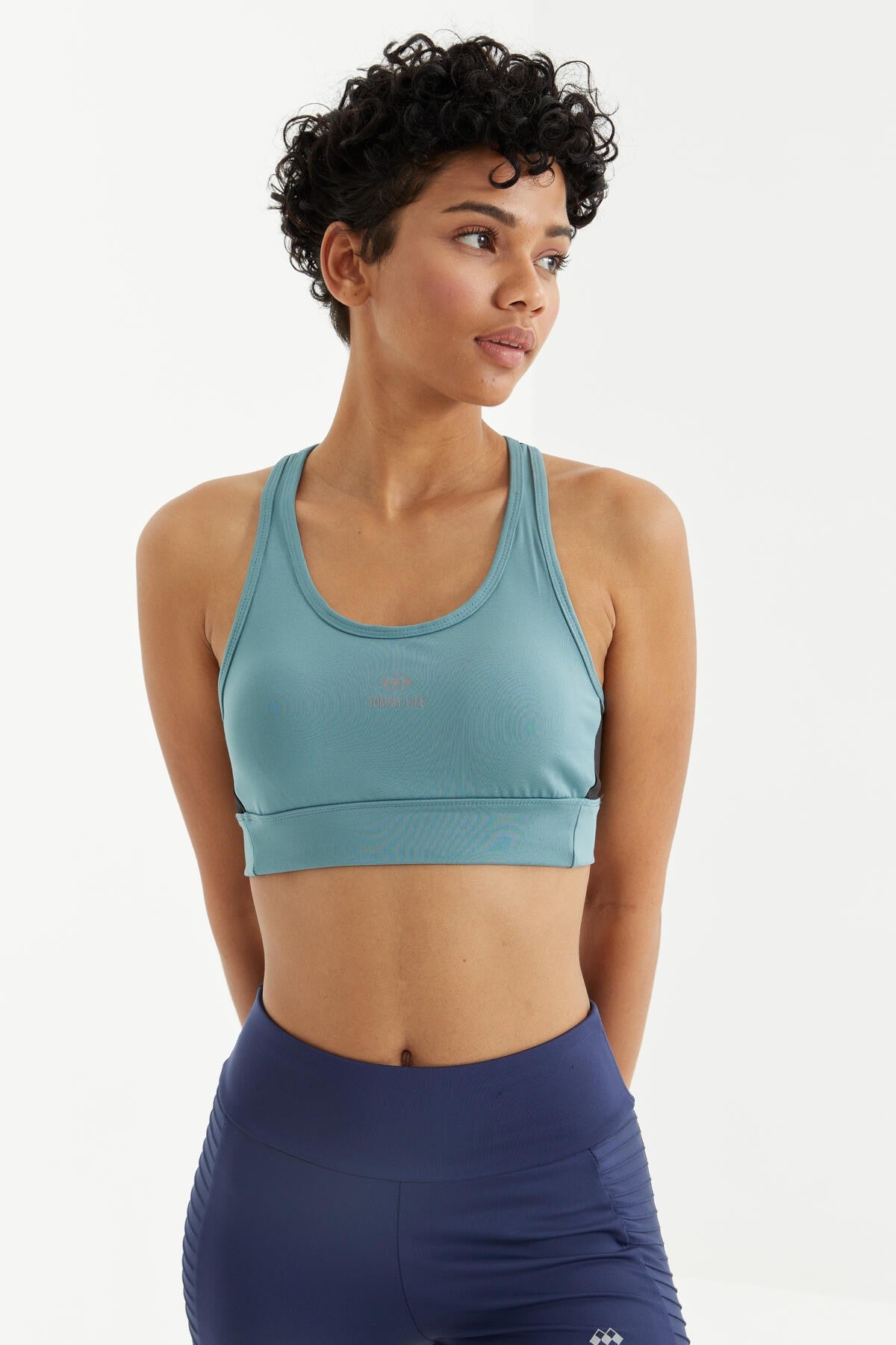 Mint Green Cross Back Detailed Slim Fit U Collar Padded Women's Sports Bra - 97121