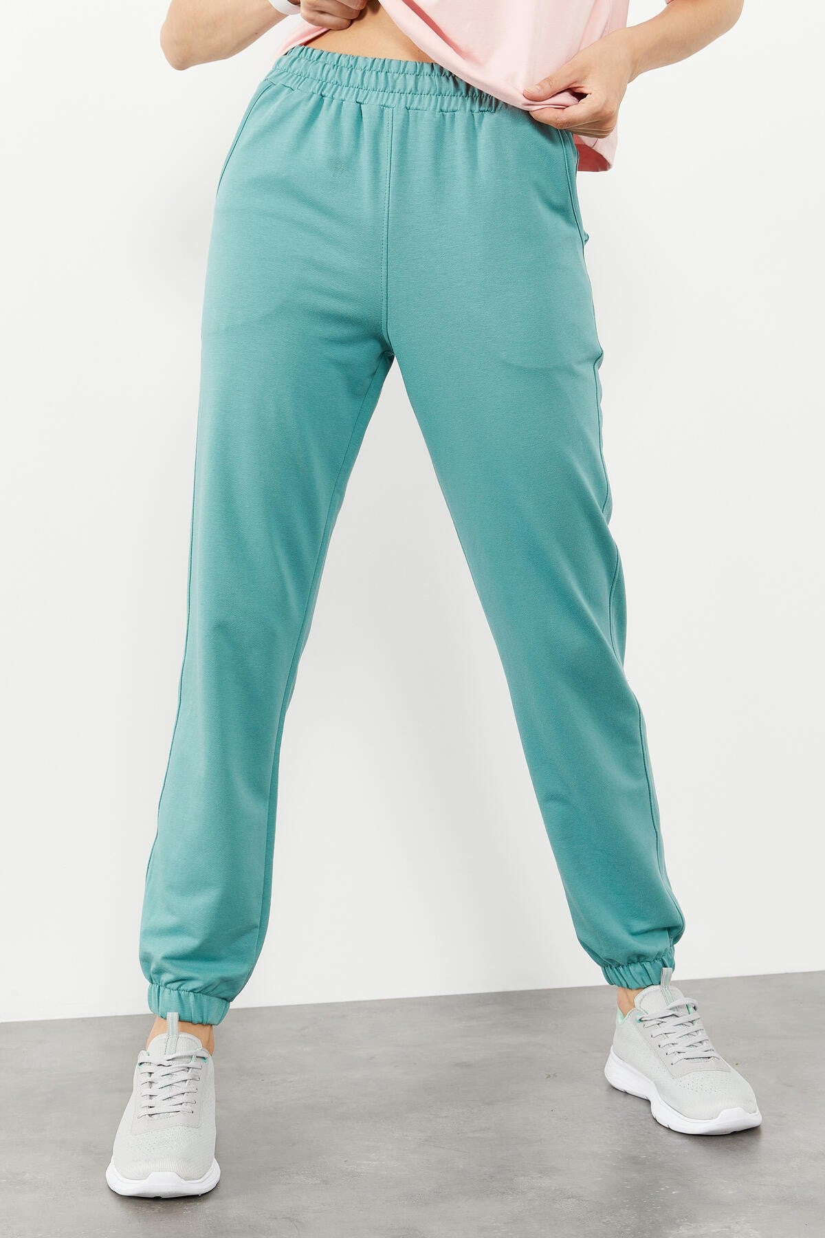 Mint Green High Waist Comfort Fit Elastic Cuffed Women's Tracksuit Bottom - 94583