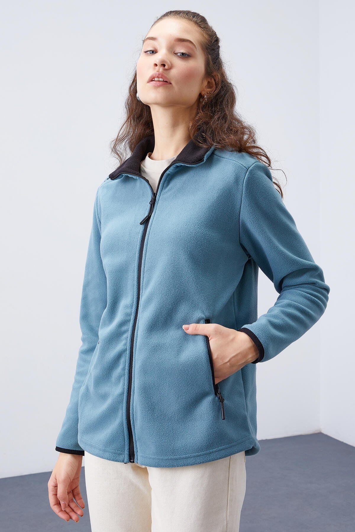 Mint Green Stand Collar Zippered Comfort Fit Women's Fleece Sweatshirt - 97173
