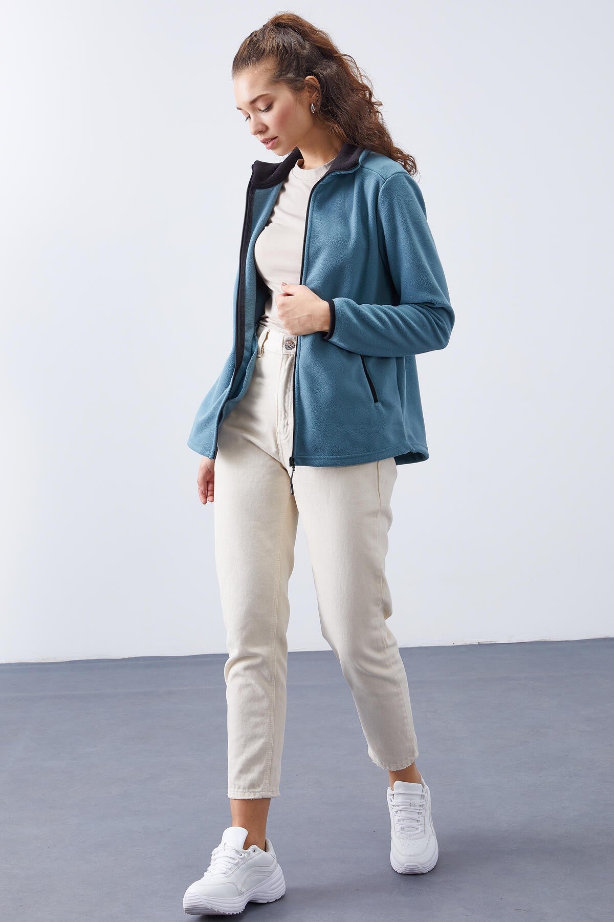 Mint Green Stand Collar Zippered Comfort Fit Women's Fleece Sweatshirt - 97173