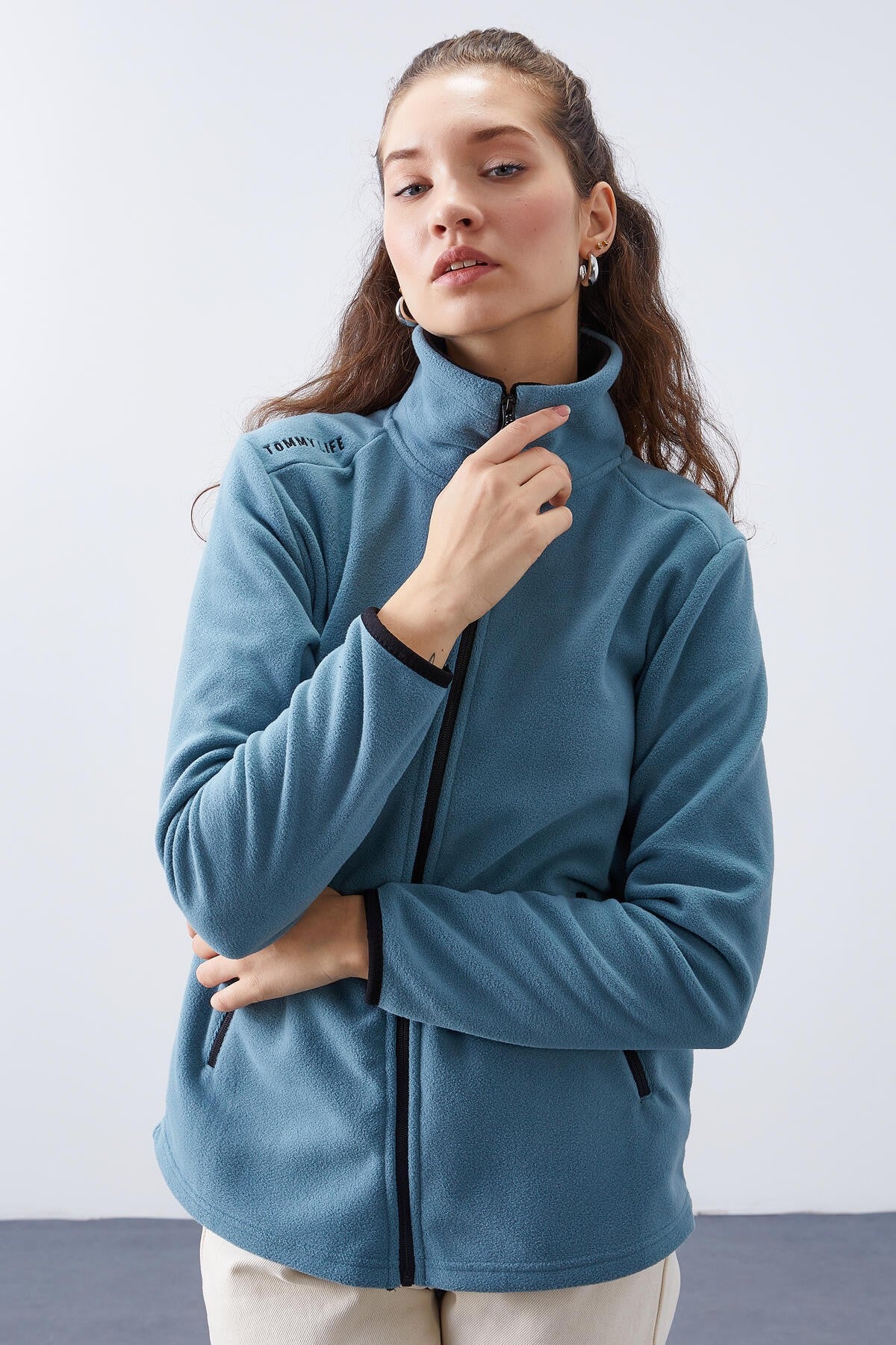 Mint Green Stand Collar Zippered Comfort Fit Women's Fleece Sweatshirt - 97173