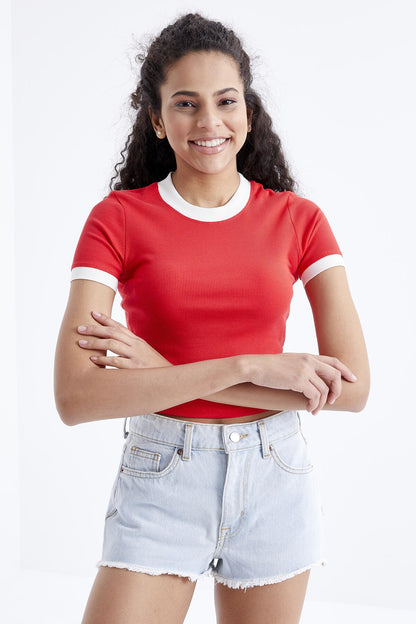 Pomegranate Flower Basic Neck Detailed O Collar Women's Crop Top T-Shirt - 97200