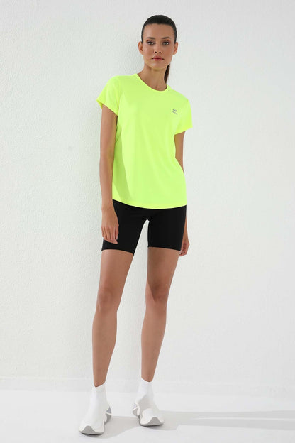 Neon Yellow Basic Short Sleeve Standard Fit O Neck Women's T-Shirt - 97144
