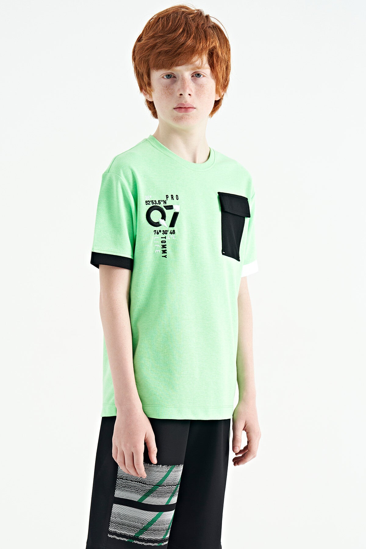 Neon Green O Collar Oversize Pocket Detailed Boys' T-Shirt - 11152