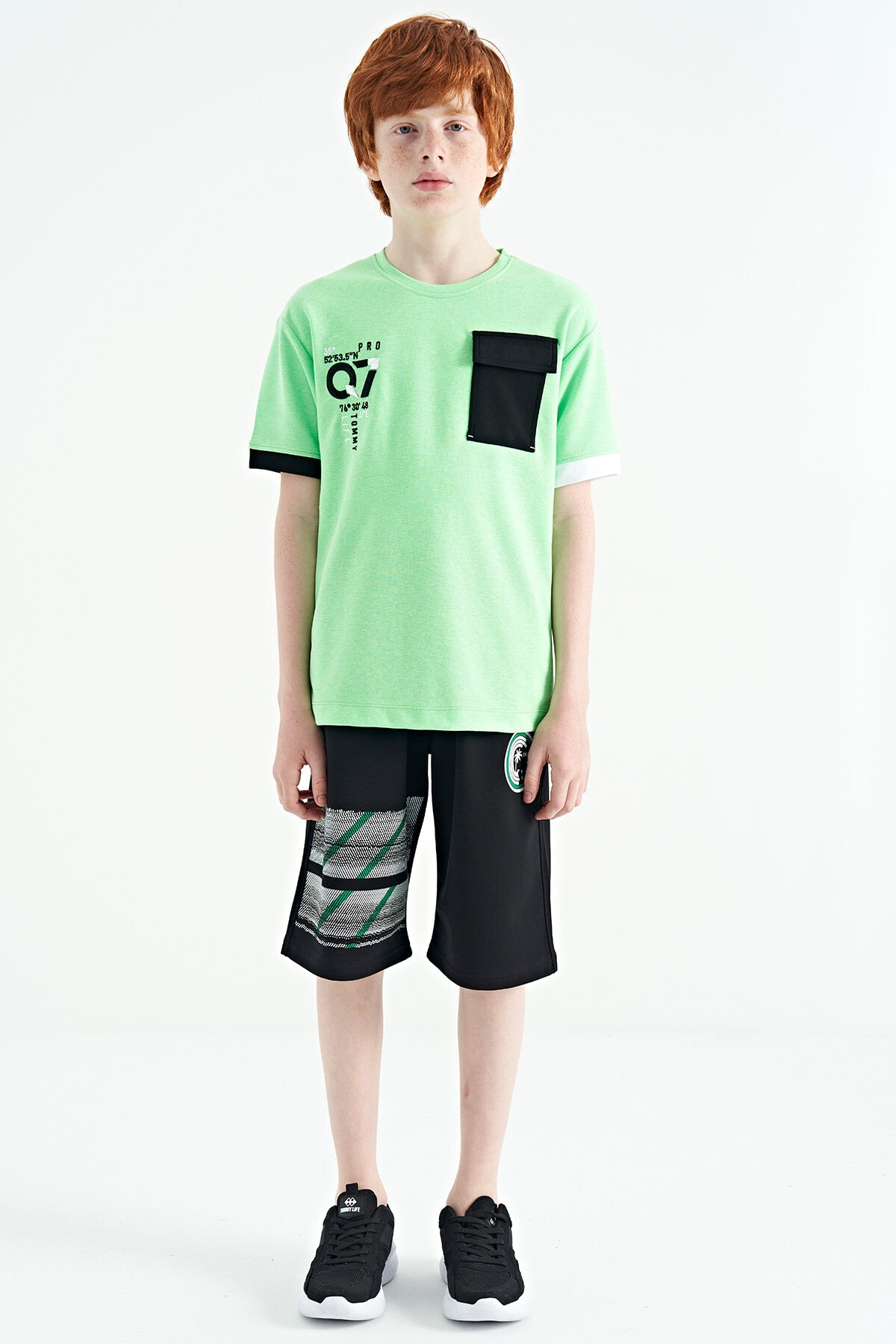 Neon Green O Collar Oversize Pocket Detailed Boys' T-Shirt - 11152