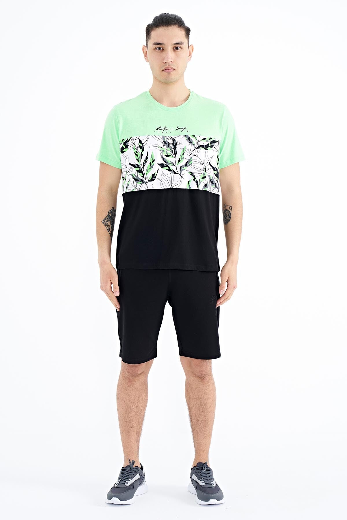 Neon Green Color Gradient Print Detailed O Collar Standard Fit Men's T-Shirt - 88177