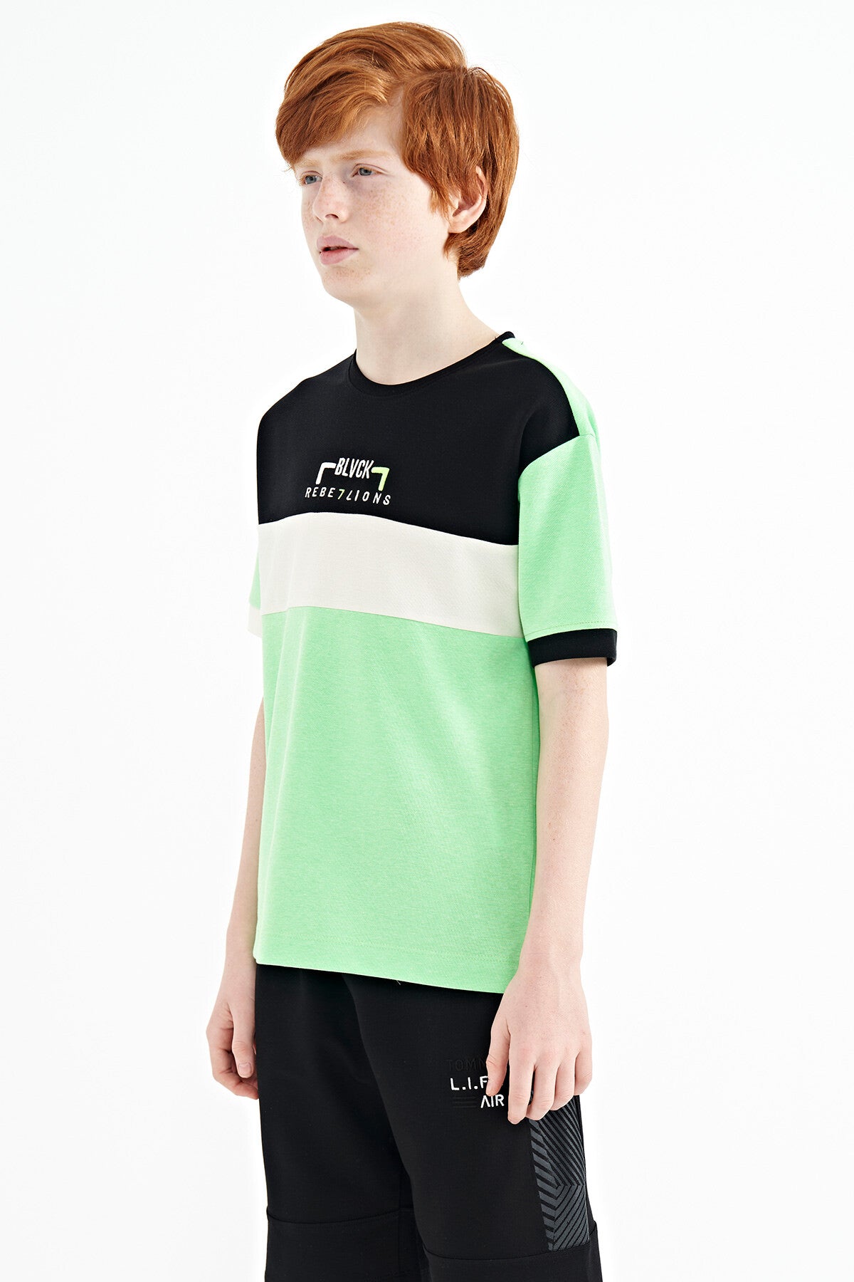 Neon Green Color Gradient Embroidered Oversize Boys T-Shirt - 11159