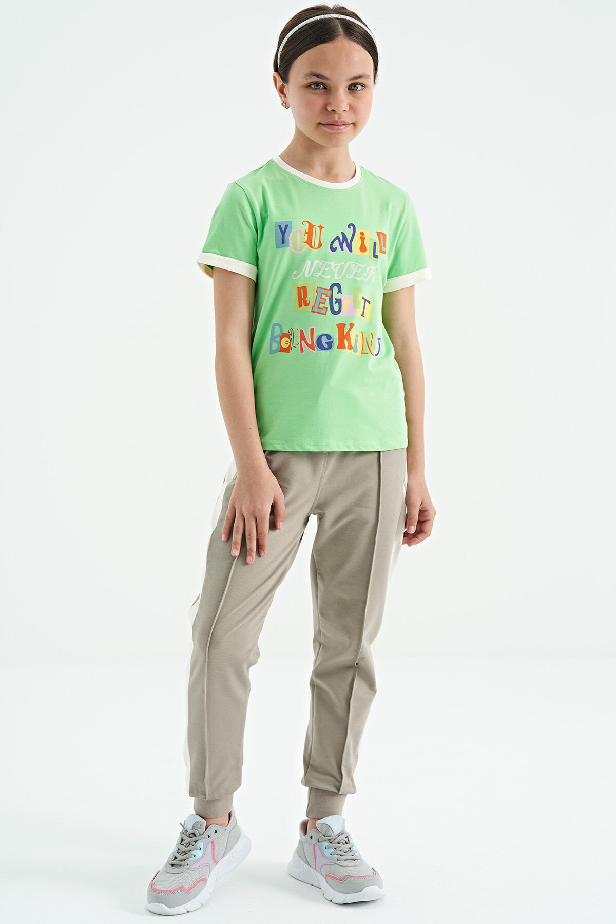 Neon Green Color Detailed O Collar Comfort Fit Girls T-Shirt - 75109