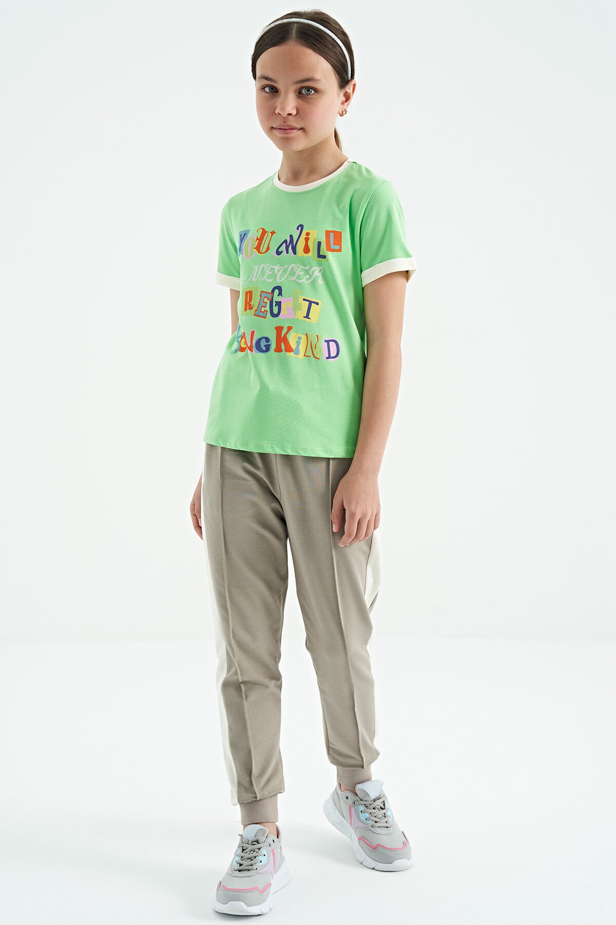 Neon Green Color Detailed O Collar Comfort Fit Girls T-Shirt - 75109
