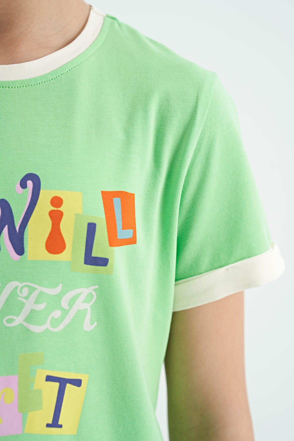 Neon Green Color Detailed O Collar Comfort Fit Girls T-Shirt - 75109