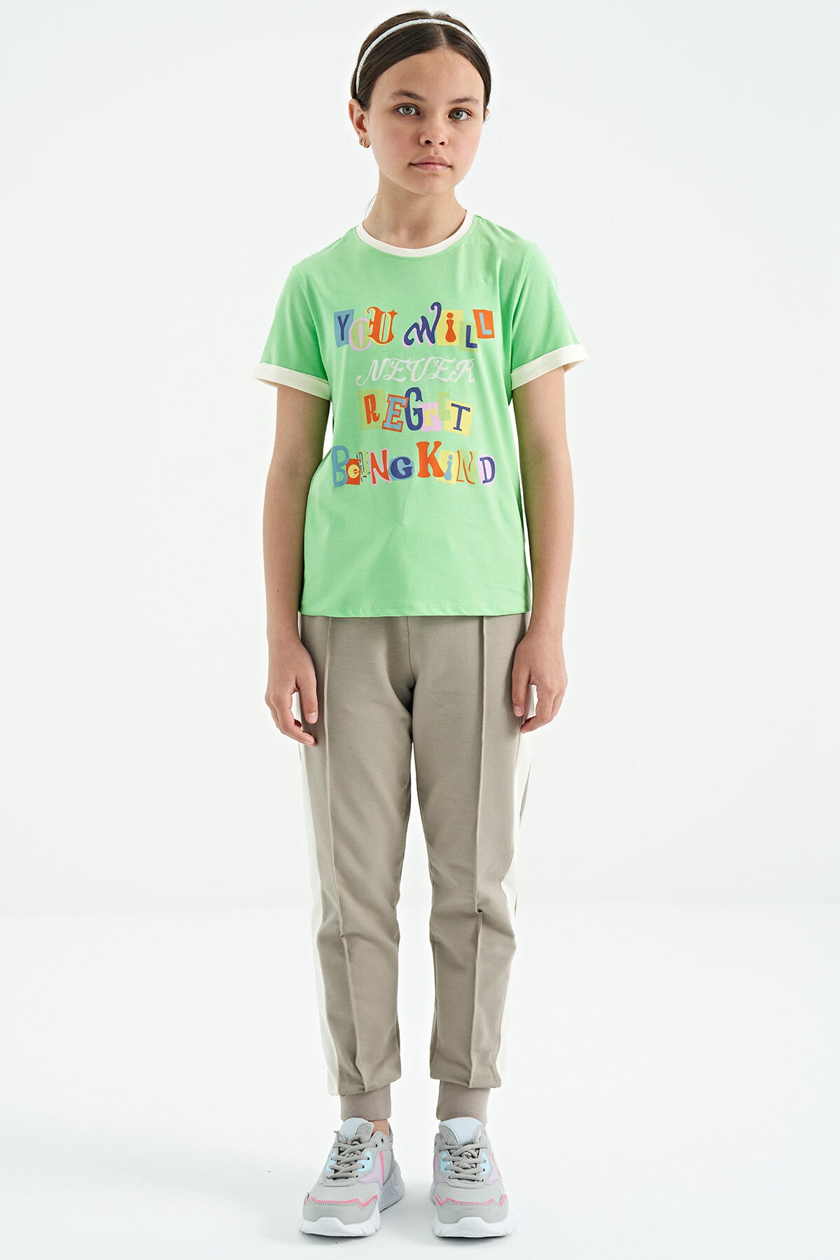 Neon Green Color Detailed O Collar Comfort Fit Girls T-Shirt - 75109