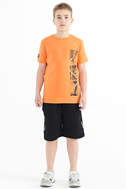 Orange Print Detailed O Collar Standard Cut Boys' T-Shirt - 11104