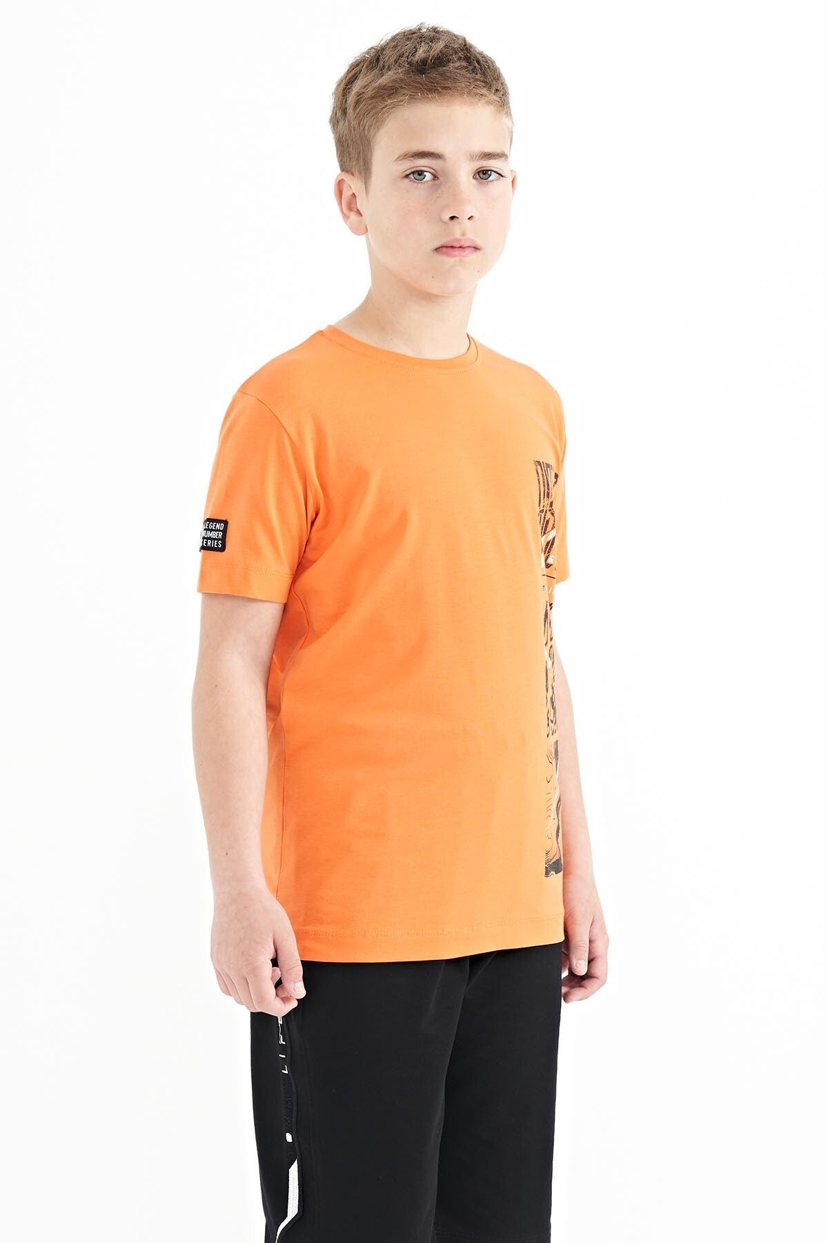 Orange Print Detailed O Collar Standard Cut Boys' T-Shirt - 11104