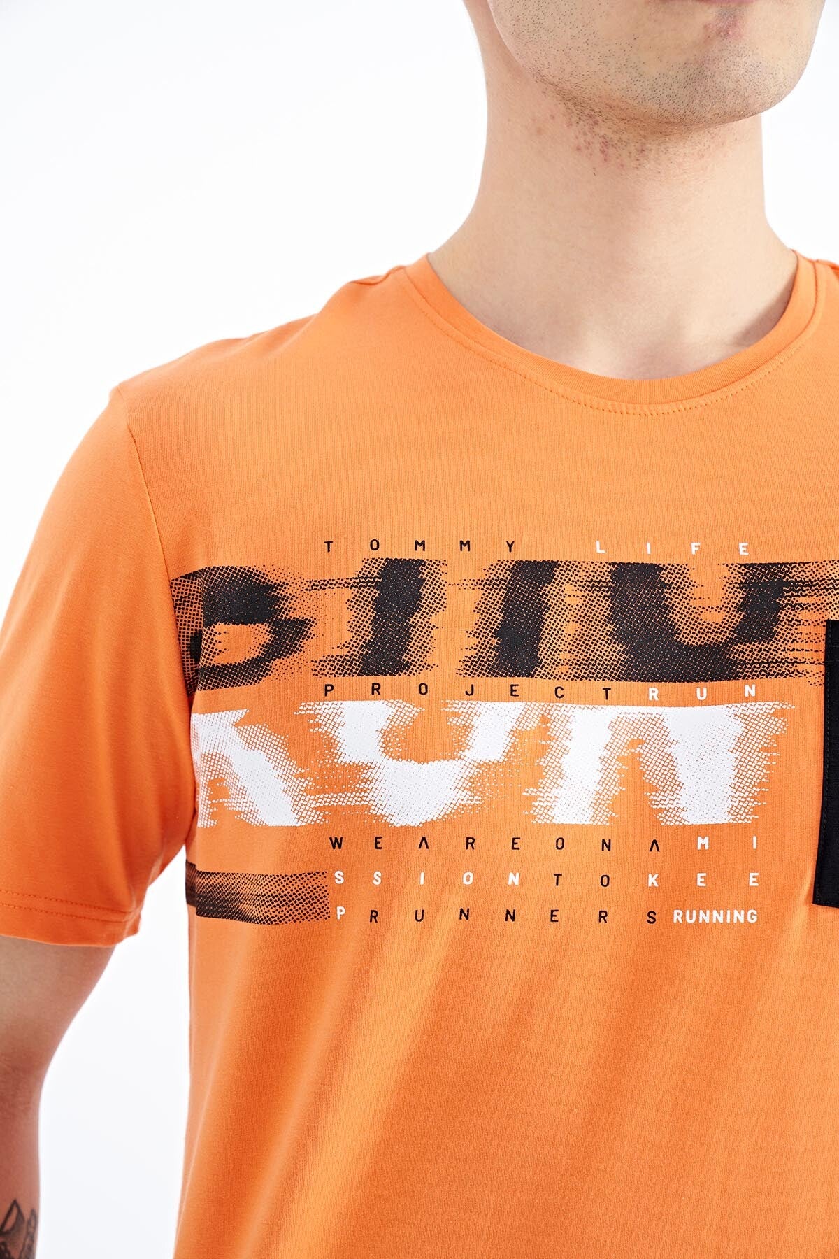 Orange Front Detailed Printed Standard Fit Men's T-shirt - 88200