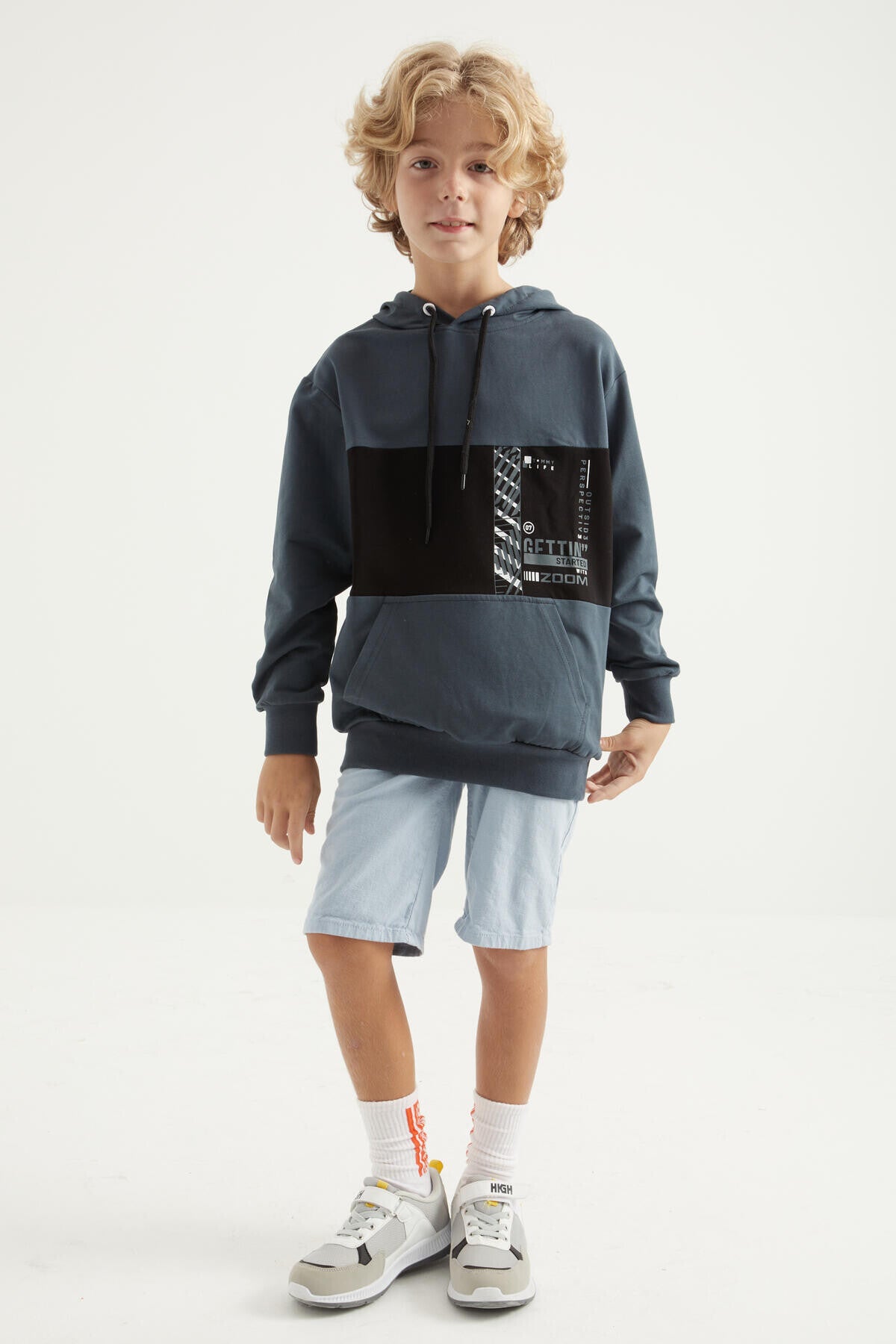 Forest Green Embroidered Kangaroo Pocket Hooded Regular Fit Boys' Sweatshirt - 11010