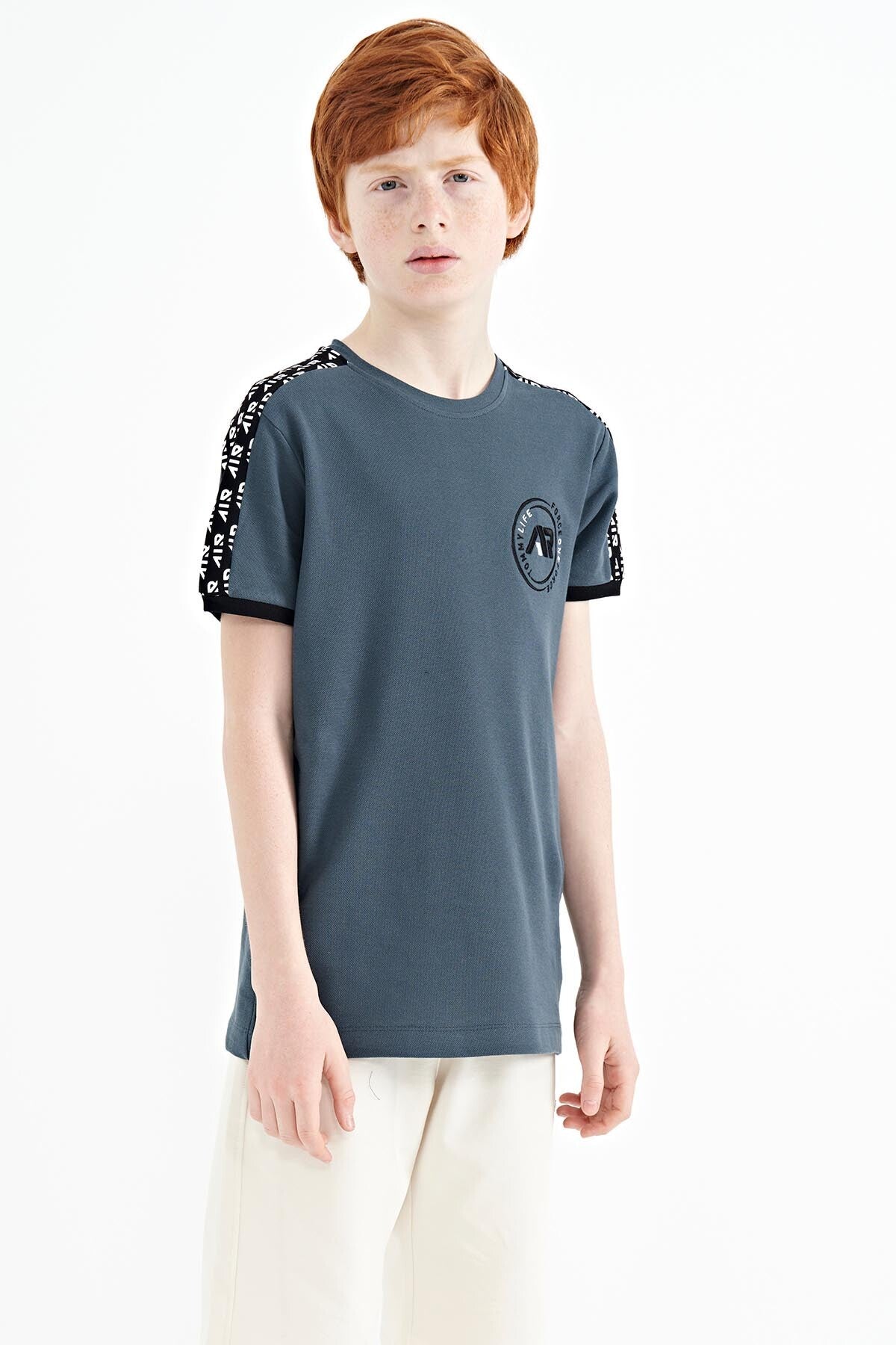 Forest Green Shoulder Print Detailed Standard Fit O Collar Boys T-Shirt - 11121