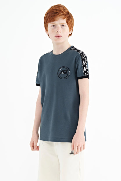 Forest Green Shoulder Print Detailed Standard Fit O Collar Boys T-Shirt - 11121