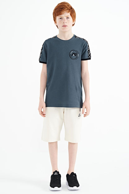 Forest Green Shoulder Print Detailed Standard Fit O Collar Boys T-Shirt - 11121