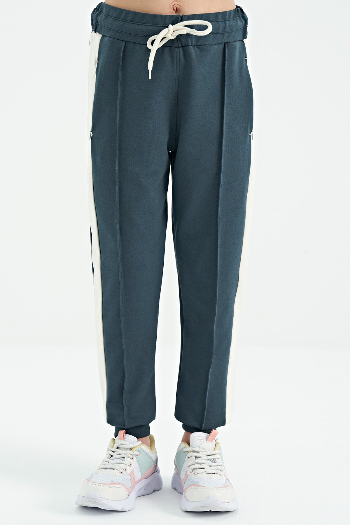 Forest Green Side Striped Hidden Zipper Pocket Detailed Jogger Girl's Tracksuit Bottom - 75122