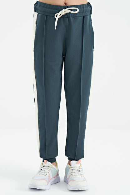 Forest Green Side Striped Hidden Zipper Pocket Detailed Jogger Girl's Tracksuit Bottom - 75122