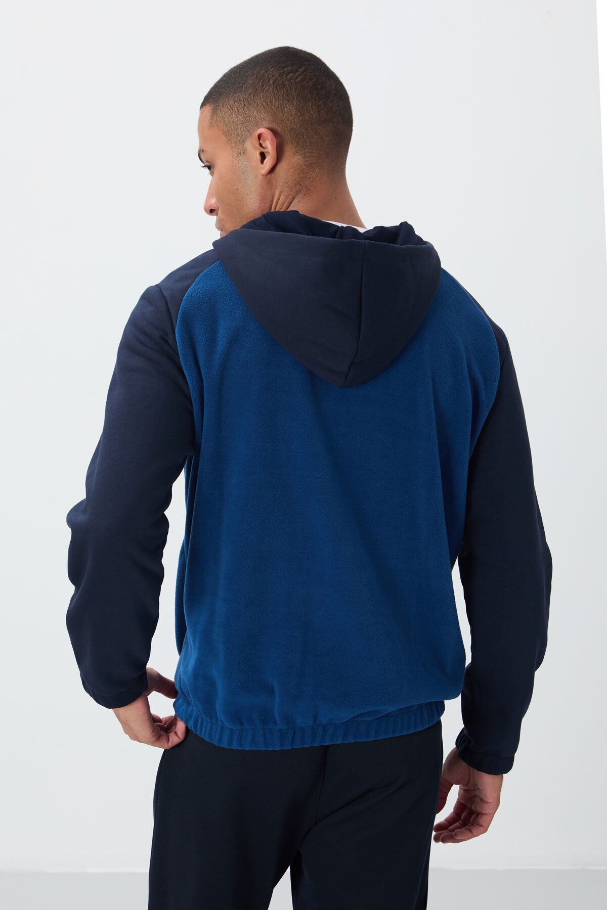 Ruby Parliament Standard Mold Polar Men's Sweatshirt - 88300