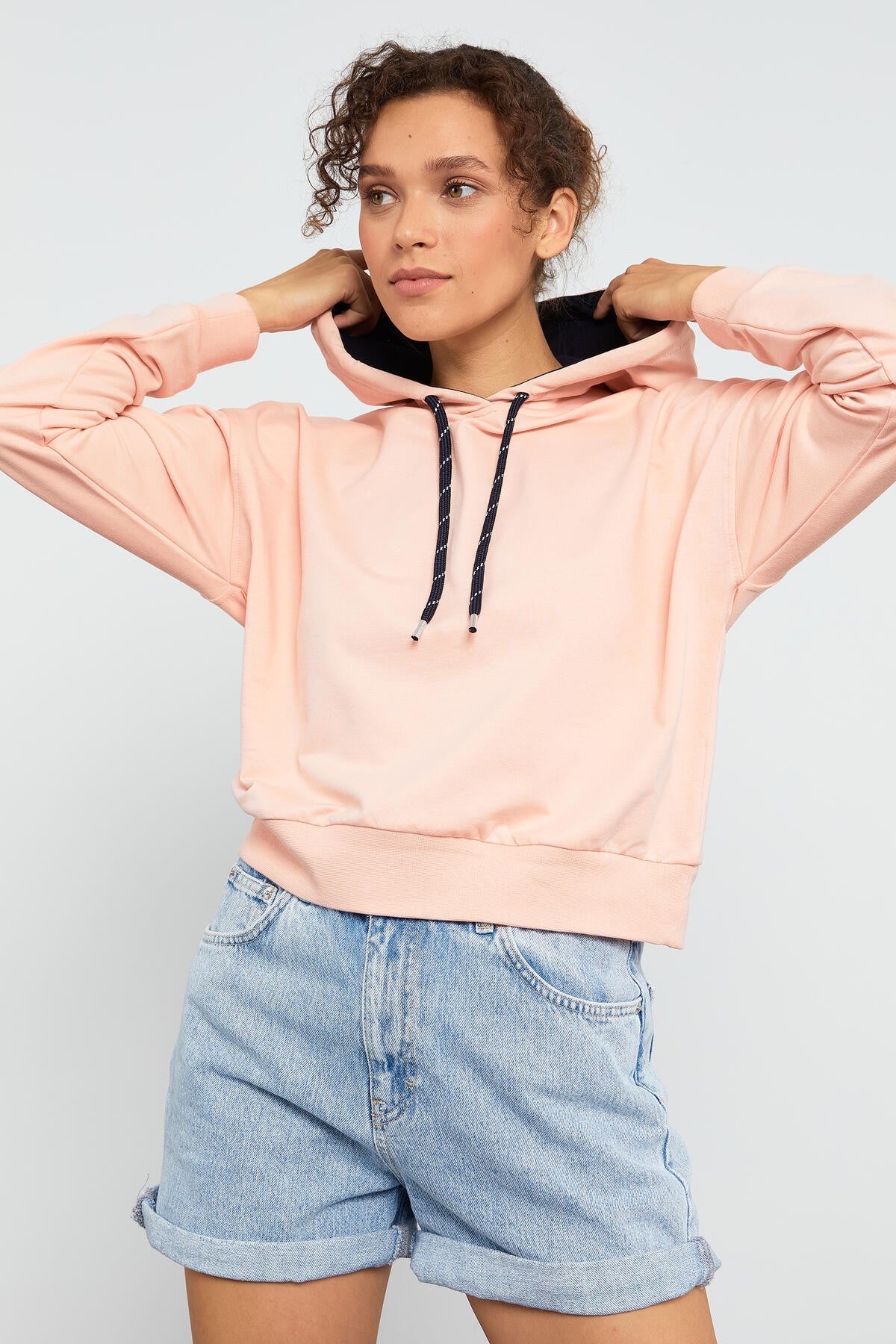 Pink Long Sleeve Comfort Fit Hooded Women's Sweatshirt - 97115