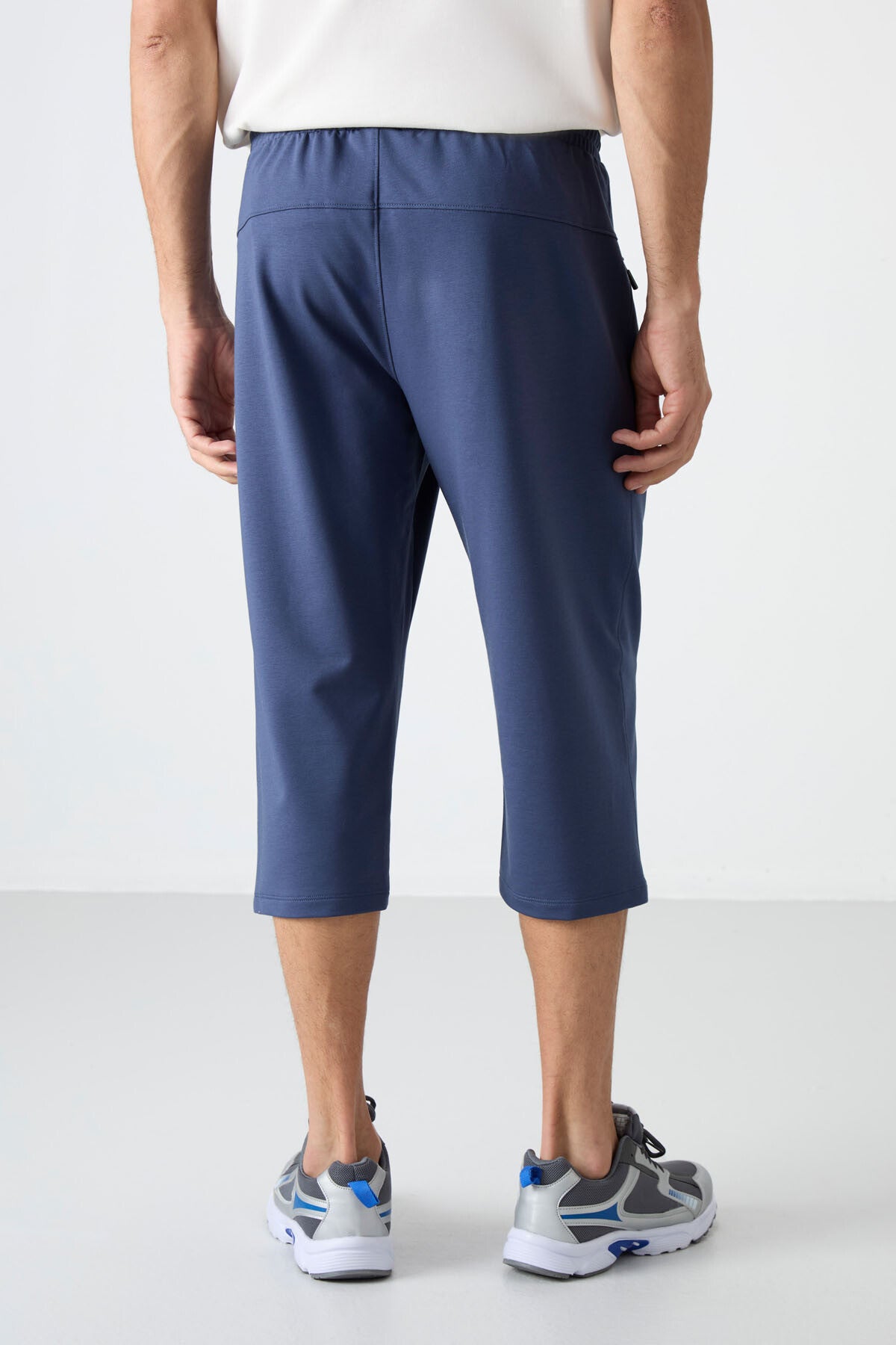 Standard Mold Classic Hem Men's Capri with Petrol Zipper - 83091