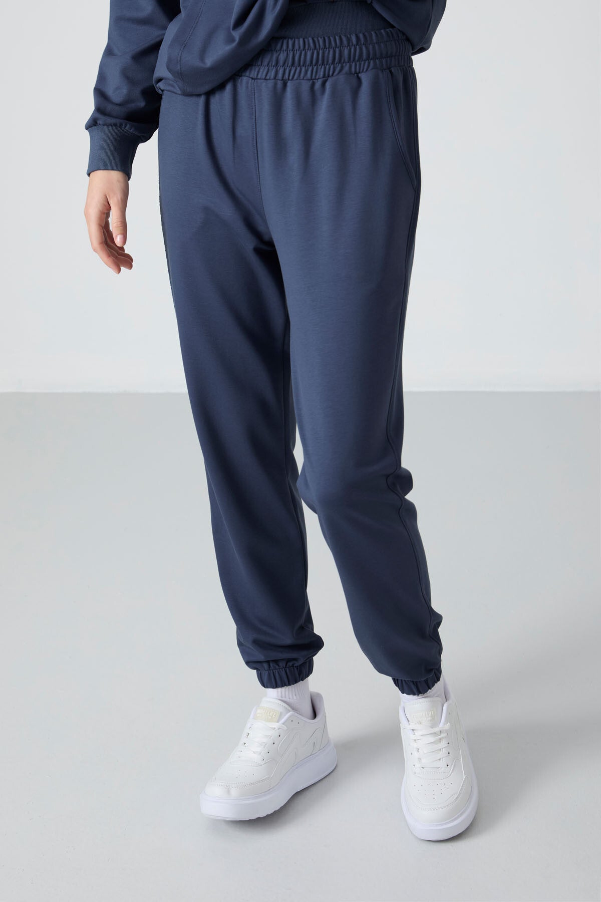 Oversize Hooded Kangaroo Pocket Women's Tracksuit Set with Elastic Cuffs - 95288