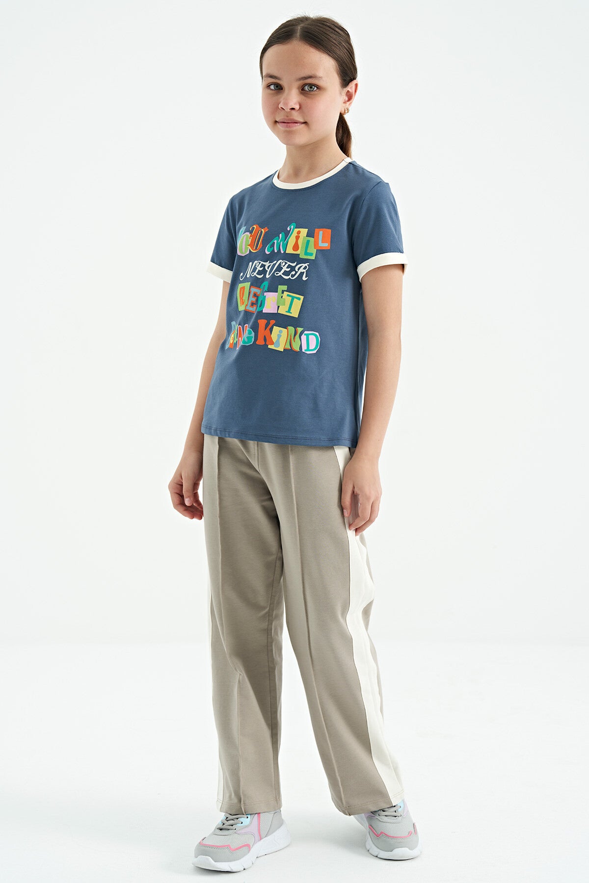 Petrol Colored Writing Detailed O Collar Comfort Fit Girls T-Shirt - 75109