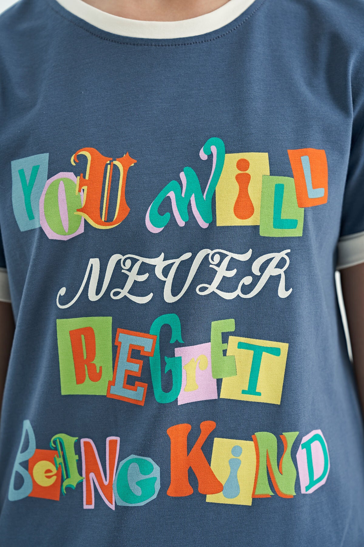 Petrol Colored Writing Detailed O Collar Comfort Fit Girls T-Shirt - 75109