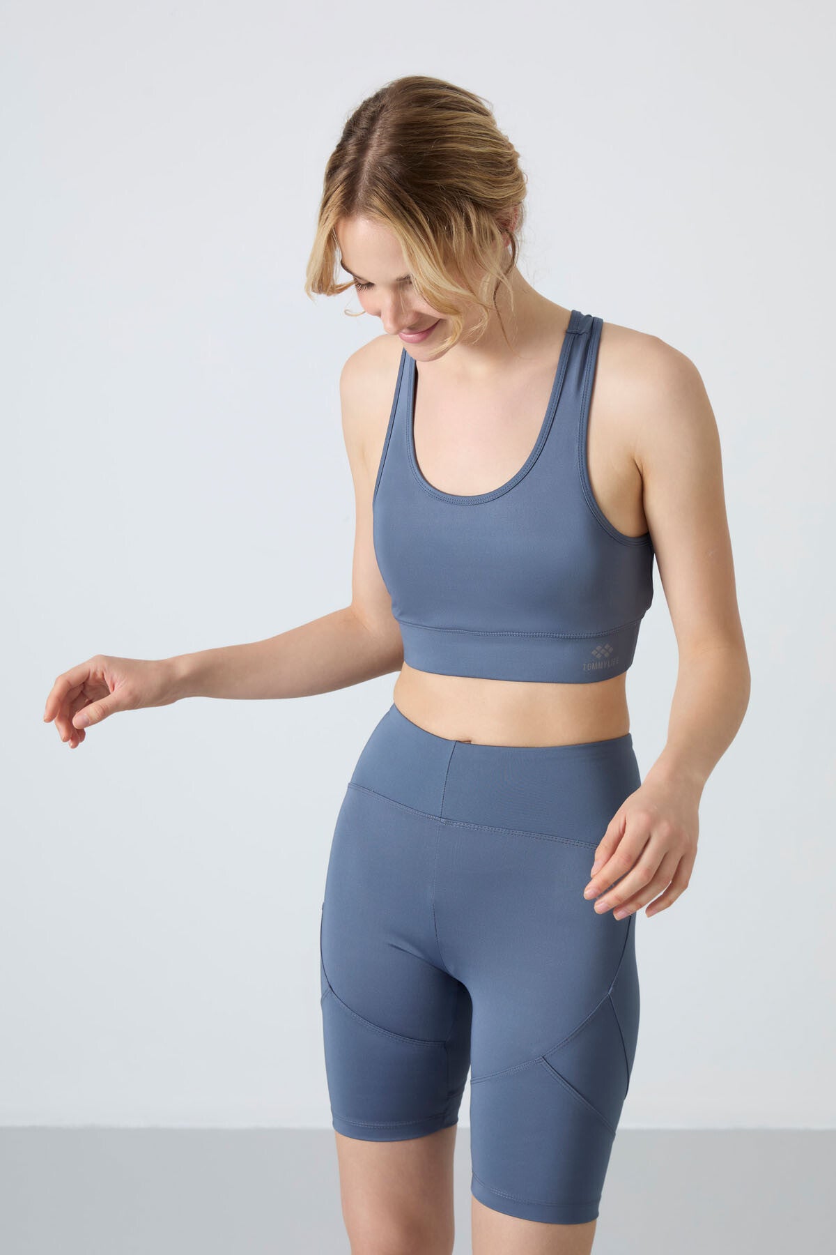 Petrol Blue Detailed Slim Fit U Neck Women's Sports Bustier - 97120