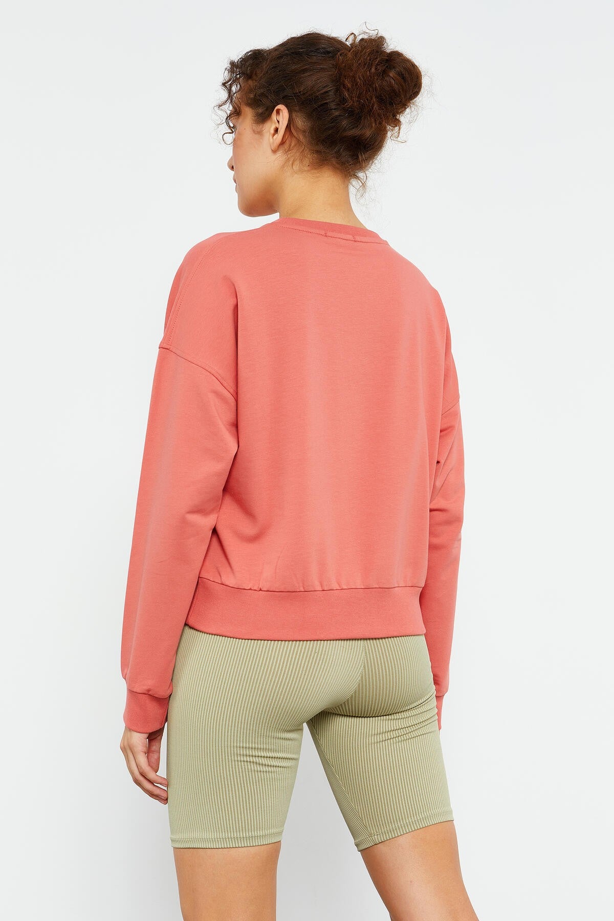 Basic Comfort Fit Round Neck Women's Sweatshirt - 97114