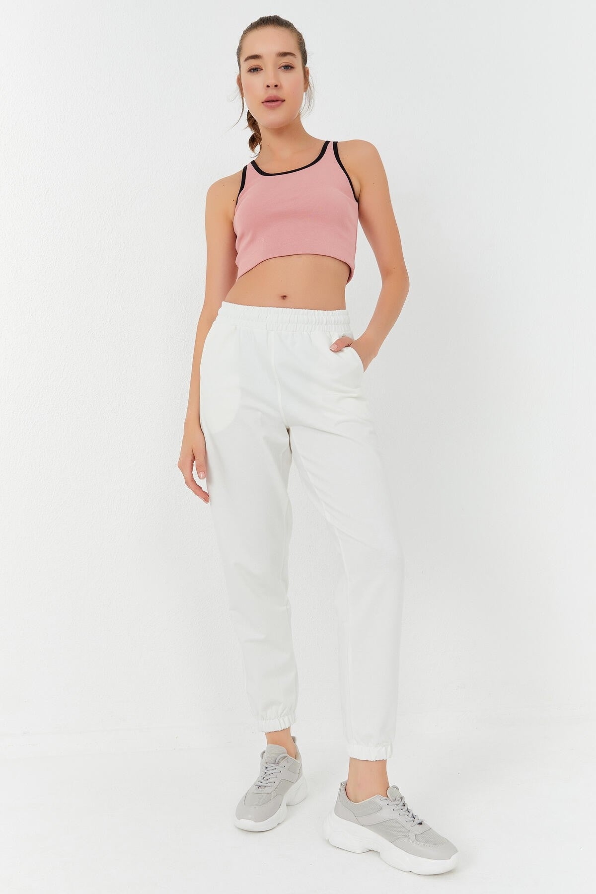 Pudra Basic Zero Sleeve Narrow Cut U Collar Women's Crop Top Singlet - 97162