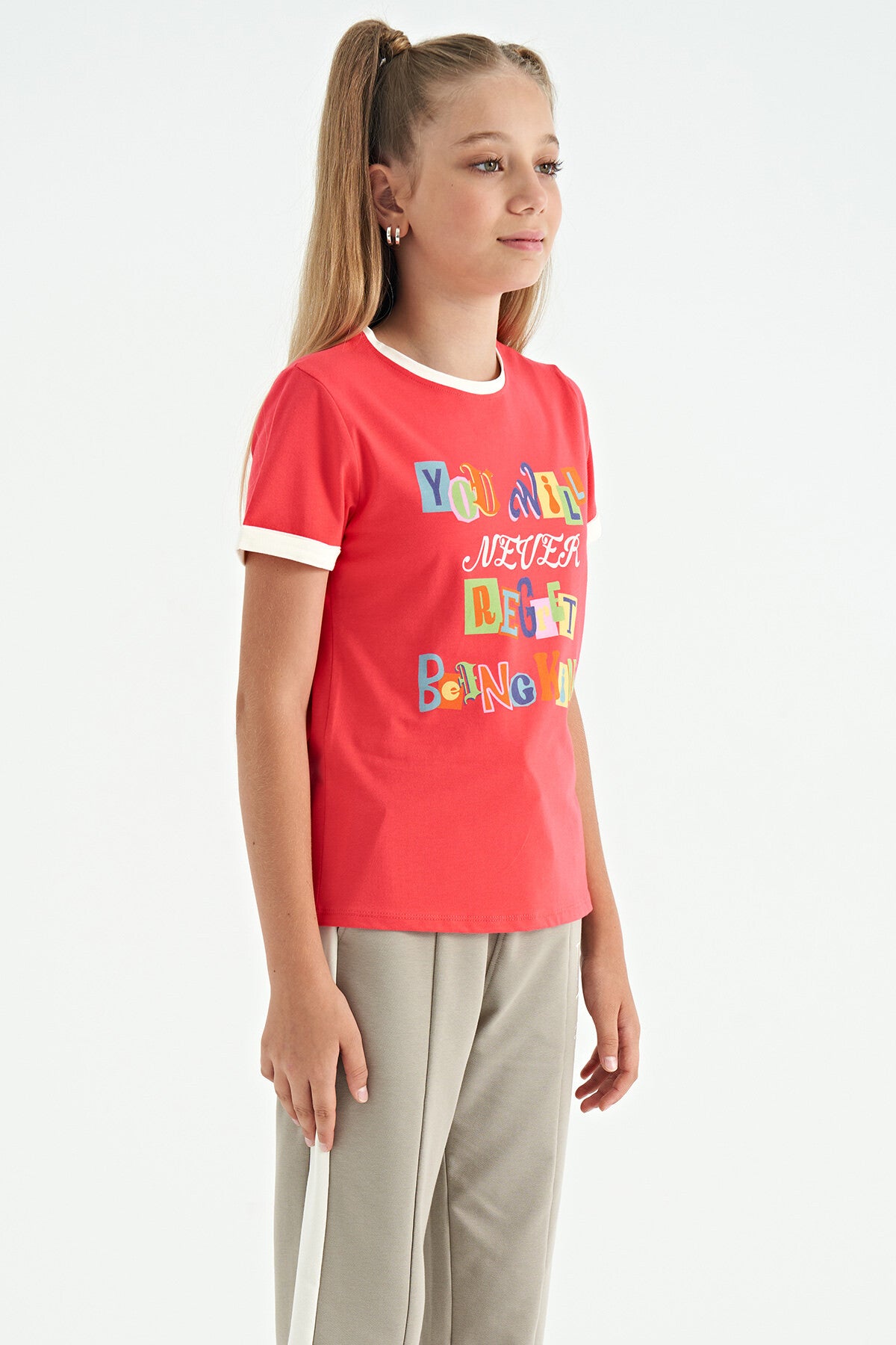 Rose Color Detailed O Collar Comfort Fit Girls T-Shirt - 75109