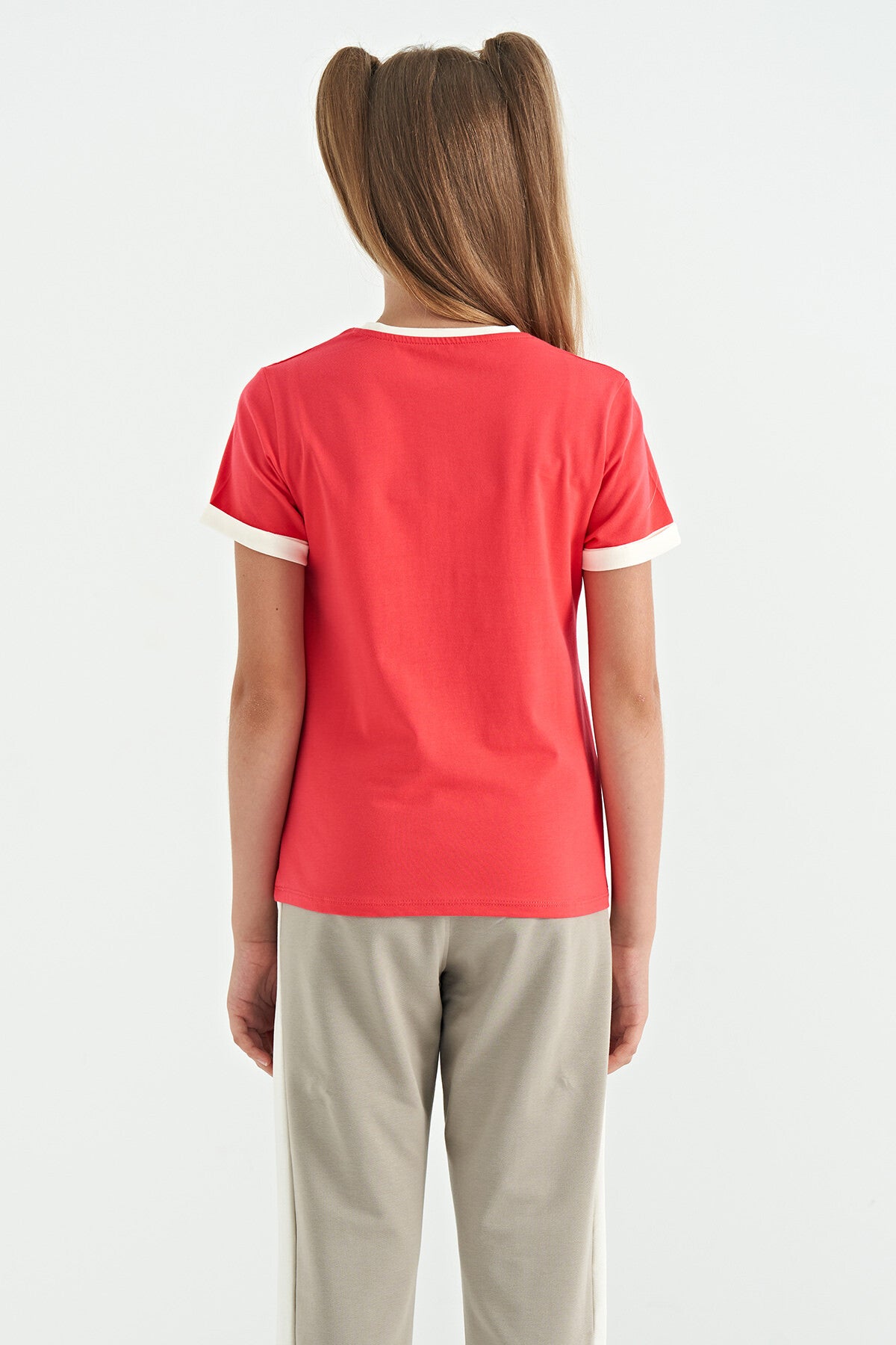 Rose Color Detailed O Collar Comfort Fit Girls T-Shirt - 75109