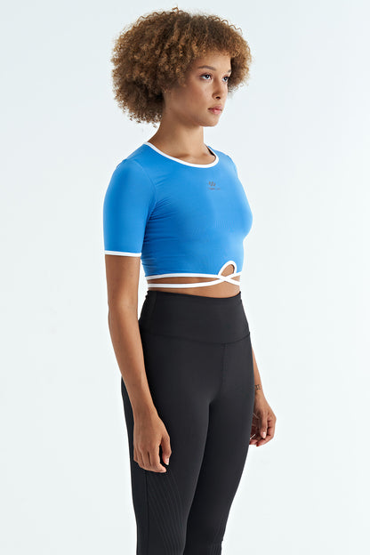 Diver Fabric Women's Crop T-Shirt with Detailed O Collar and Standard Fit - 97266