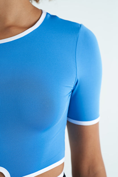 Diver Fabric Women's Crop T-Shirt with Detailed O Collar and Standard Fit - 97266
