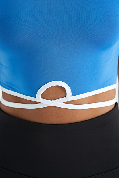 Diver Fabric Women's Crop T-Shirt with Detailed O Collar and Standard Fit - 97266