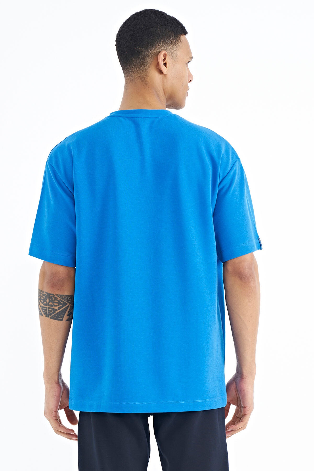 Men's Basic Oversized Sleeve Detailed T-Shirt - 88193