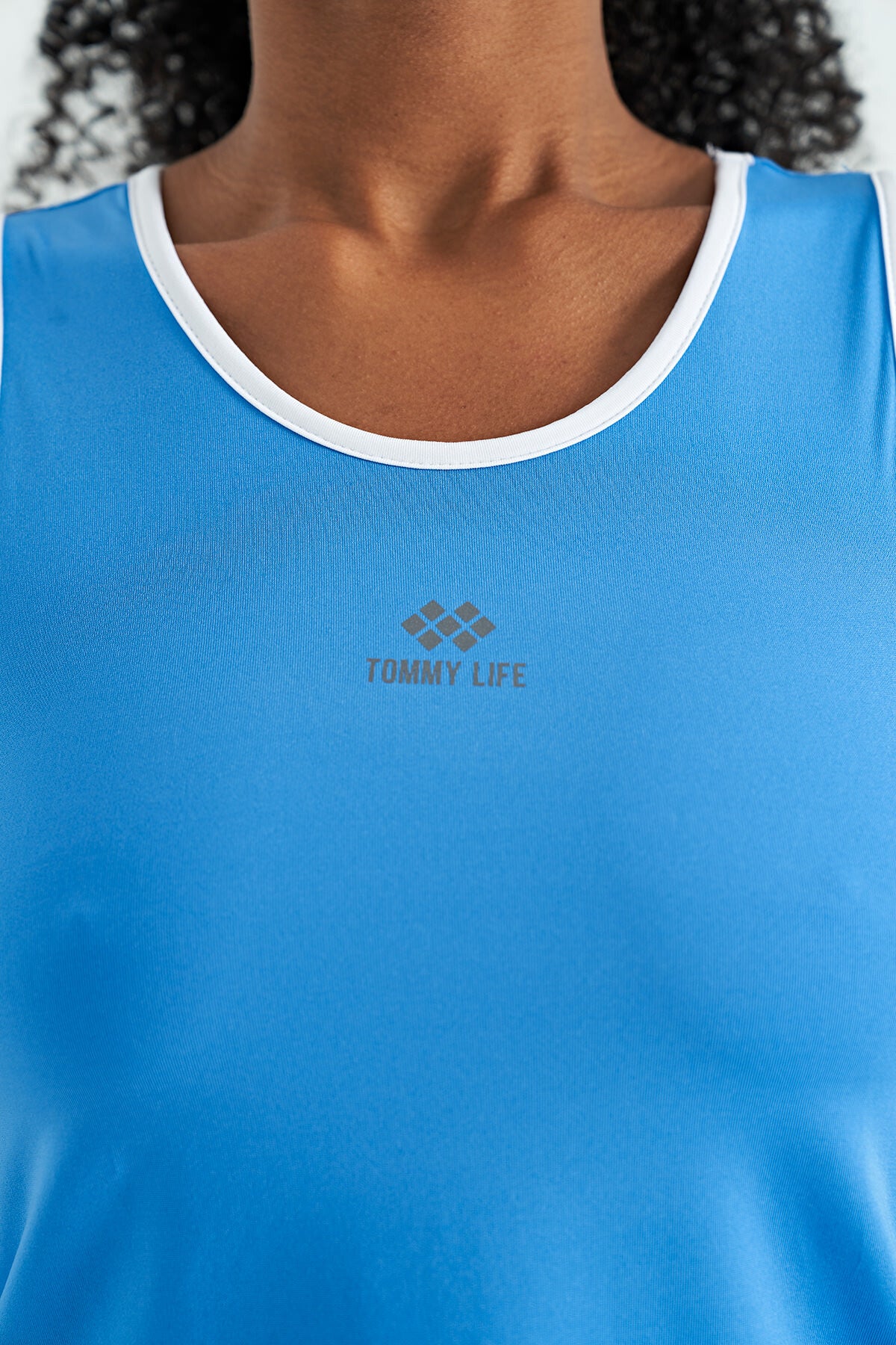 Saks Logo Printed Binding Strip Standard Cut Women's Sports Singlet - 97255