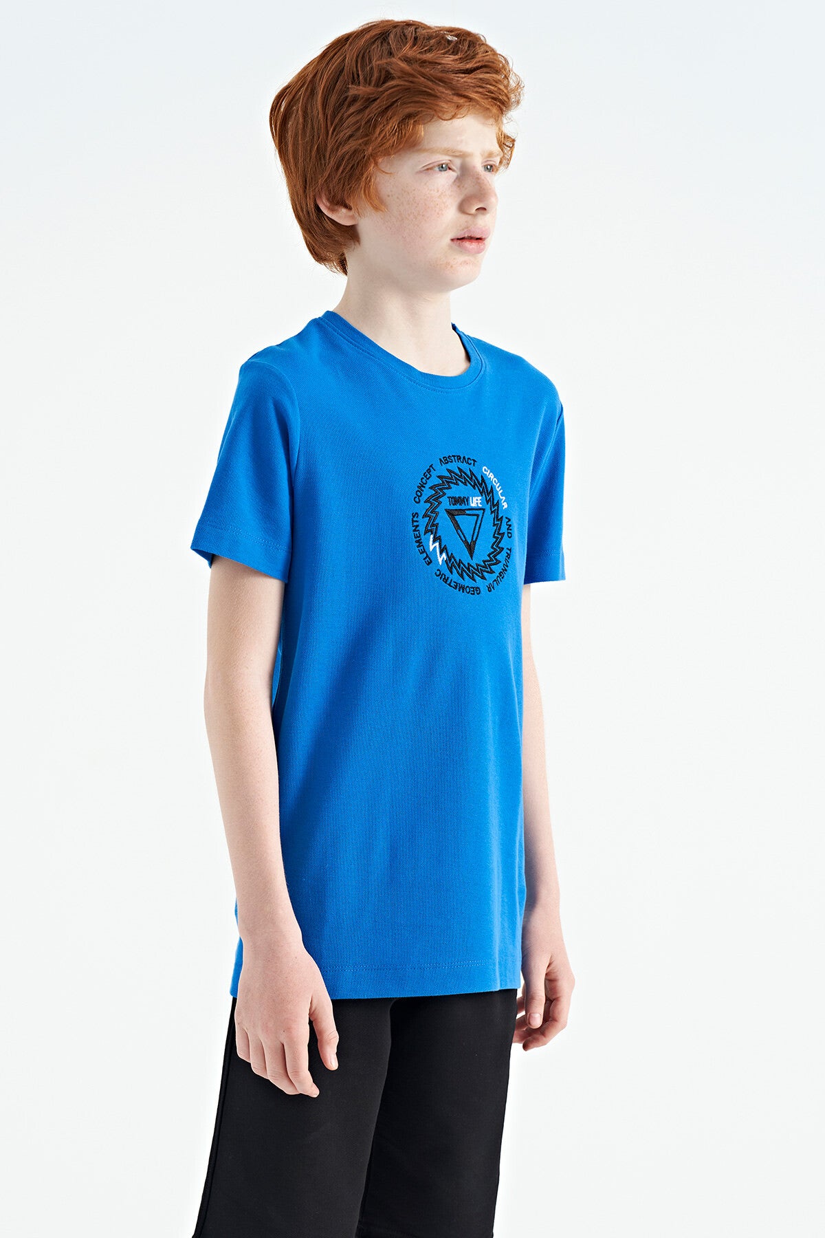 Embroidered Detailed O Collar Standard Cut Boys' T-Shirt - 11115