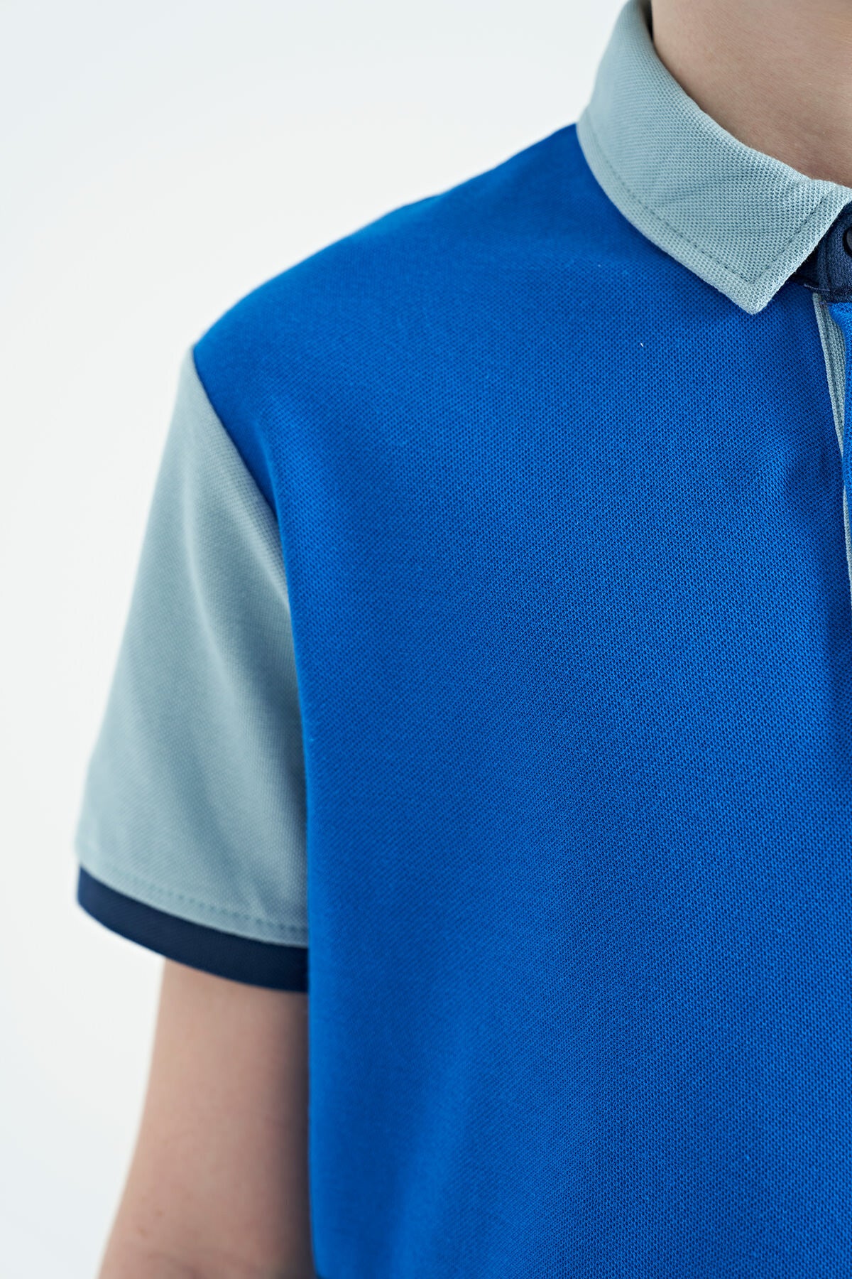 Detailed Standard Pattern Embroidered Color Block Polo Collar Boys' T-Shirt - 11108