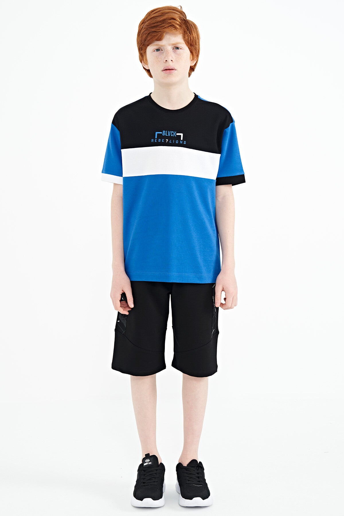 Gradient Color Embroidered Oversize Boys T-Shirt - 11159