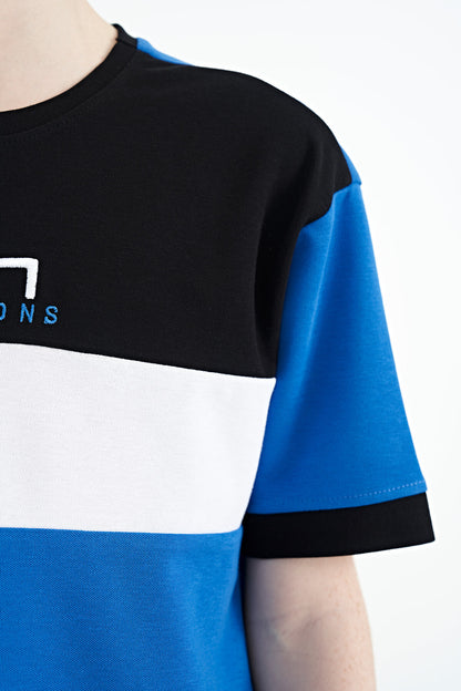 Gradient Color Embroidered Oversize Boys T-Shirt - 11159