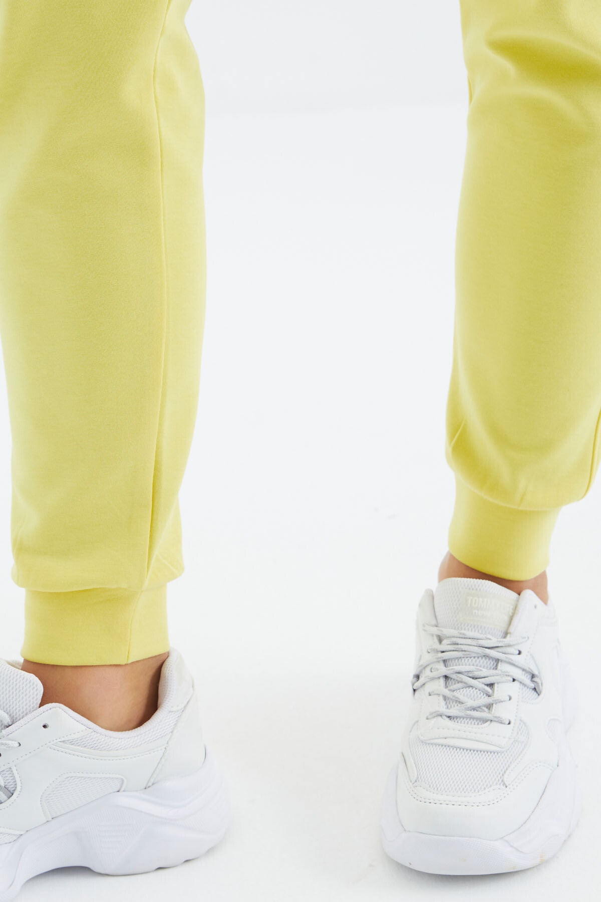 Yellow Laced Striped Detailed Relax Fit Women's Tracksuit Bottom - 94645