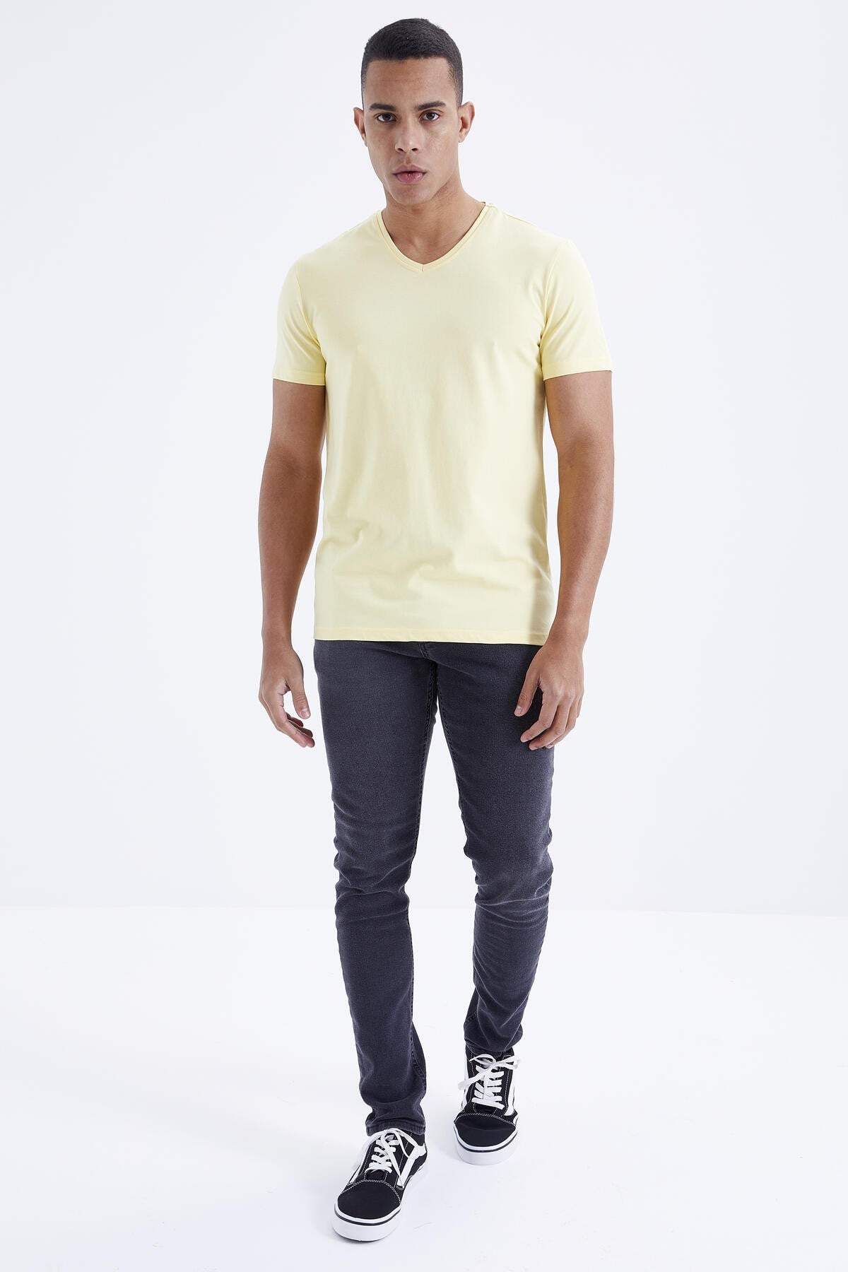 Yellow Basic Short Sleeve Standard Fit V Neck Men's T-Shirt - 87912