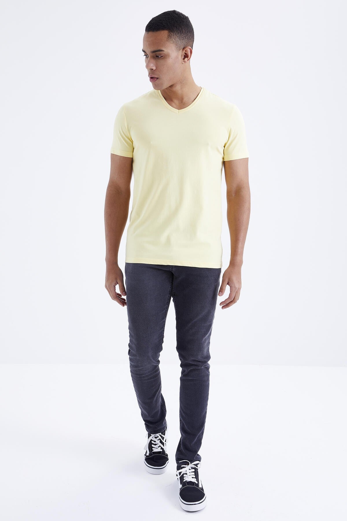 Yellow Basic Short Sleeve Standard Fit V Neck Men's T-Shirt - 87912