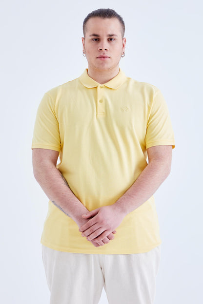 Yellow Basic Logo Standard Fit Knitted Polo Collar Men's T-Shirt - 87748