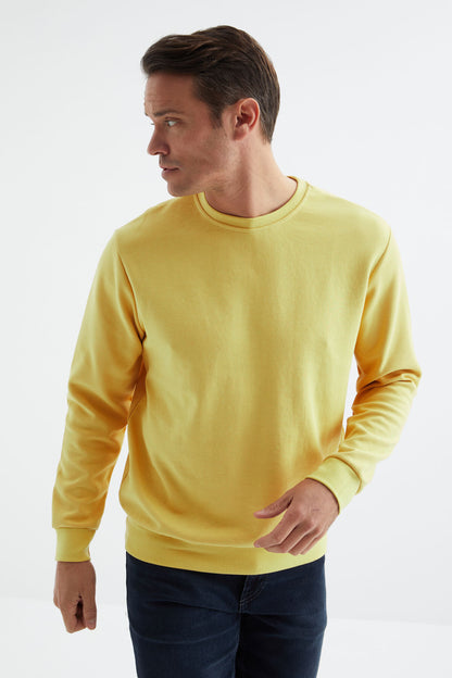 Yellow Basic Round Neck Comfort Fit Men's Sweatshirt - 88053